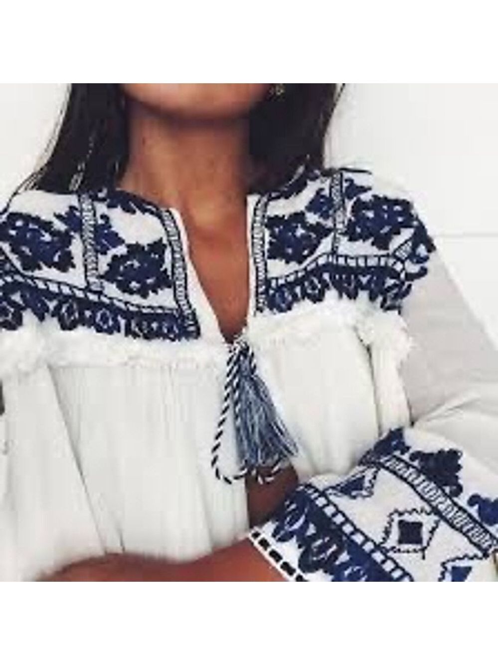 NEW Zara Trafaluc Embroidered Smocked Cardigan Size Medium White and Blue Flawed - Picture 4 of 16